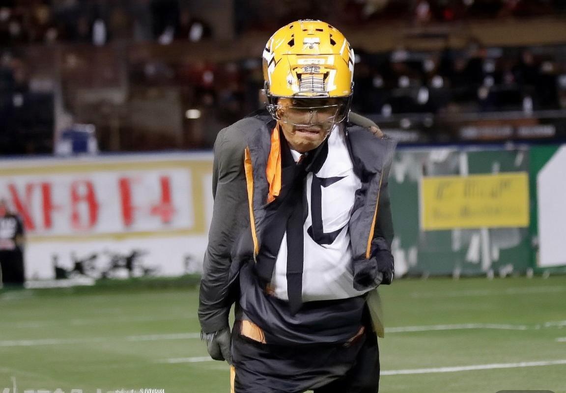 火箭队不敌国王队：塞拉斯临场调度与年轻球员使用问题成失利关键